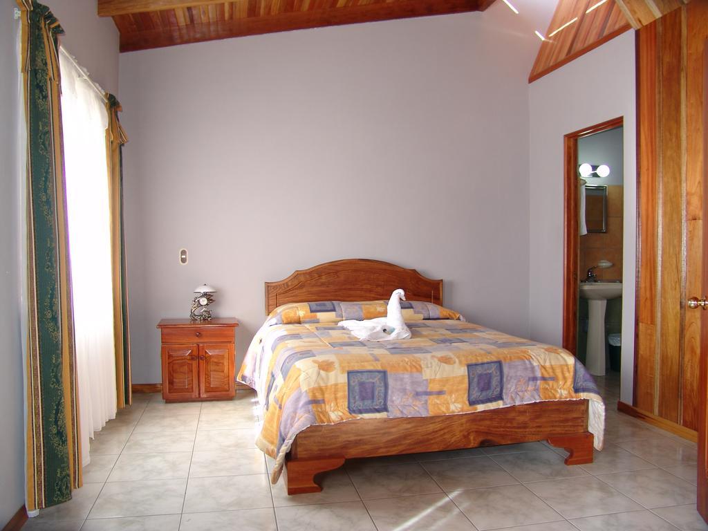 מונטה ורדה Hotel Las Orquideas מראה חיצוני תמונה